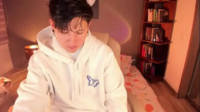 Image 3 of musicayluna Stream on Chaturbate on 2 months ago