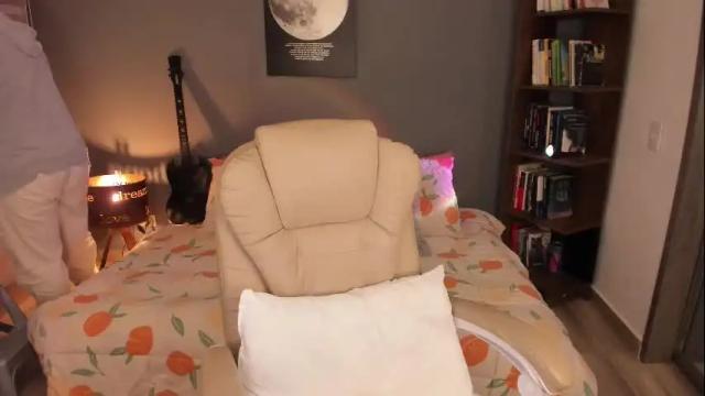 Image 8 of musicayluna Stream on Chaturbate on 1 month ago
