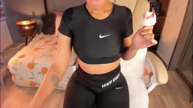 Image 12 of musicayluna Stream on Chaturbate on 1 month ago