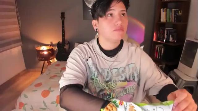 Image 12 of musicayluna Stream on Chaturbate on 1 month ago