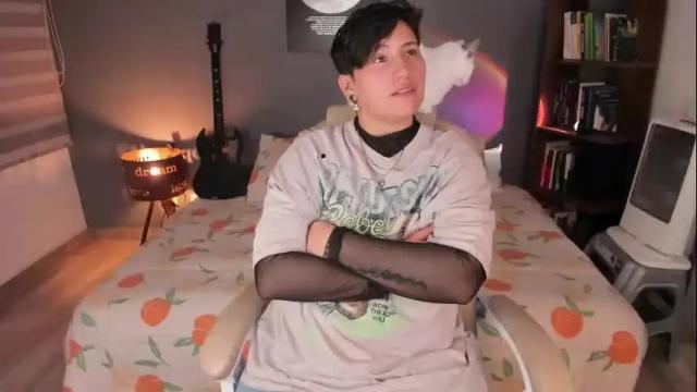 Image 3 of musicayluna Stream on Chaturbate on 1 month ago