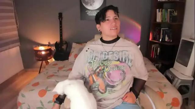 Image 7 of musicayluna Stream on Chaturbate on 1 month ago