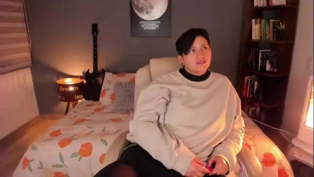 Image 2 of musicayluna Stream on Chaturbate on 1 month ago