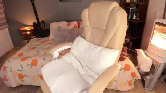 Image 7 of musicayluna Stream on Chaturbate on 1 month ago