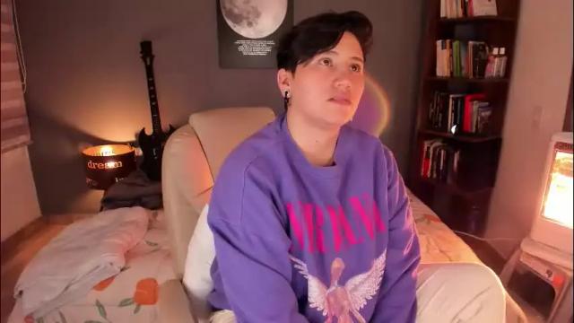 Image 4 of musicayluna Stream on Chaturbate on 1 month ago
