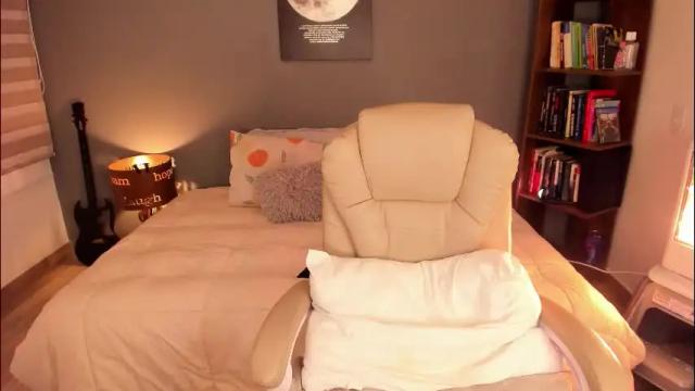 Image 8 of musicayluna Stream on Chaturbate on 1 month ago