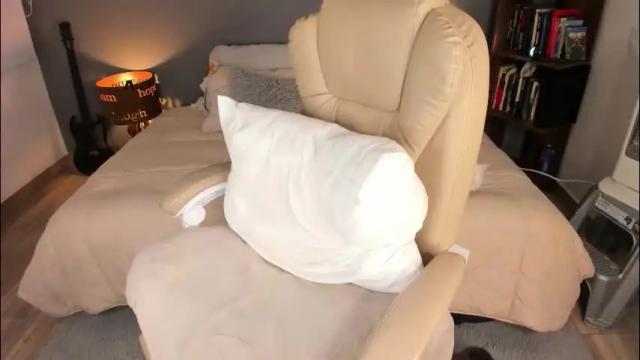 Image 6 of musicayluna Stream on Chaturbate on 1 month ago