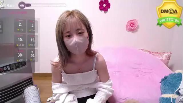 Image 2 of muuchi_19 Stream on Chaturbate on 17 months ago
