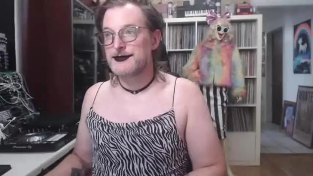 Thumbnail 1, muziknerd's Stream at Chaturbate, 22 months ago