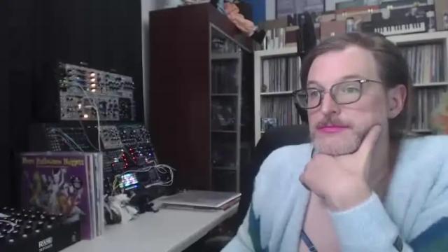 Image 11 of muziknerd Stream on Chaturbate on 21 months ago