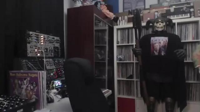Image 2 of muziknerd Stream on Chaturbate on 21 months ago