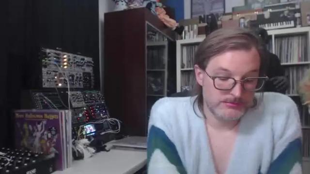 Image 6 of muziknerd Stream on Chaturbate on 21 months ago