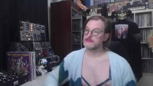 Thumbnail 3, muziknerd's Stream at Chaturbate, 21 months ago