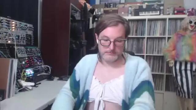 Thumbnail 2, muziknerd's Stream at Chaturbate, 20 months ago