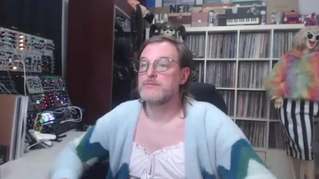 Image 7 of muziknerd Stream on Chaturbate on 20 months ago