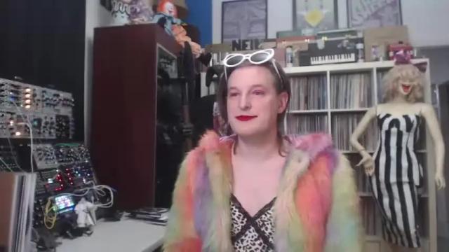 Image 10 of muziknerd Stream on Chaturbate on 20 months ago