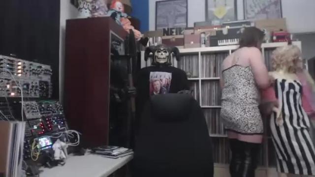 Image 11 of muziknerd Stream on Chaturbate on 20 months ago