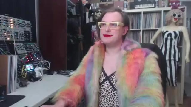 Image 6 of muziknerd Stream on Chaturbate on 20 months ago
