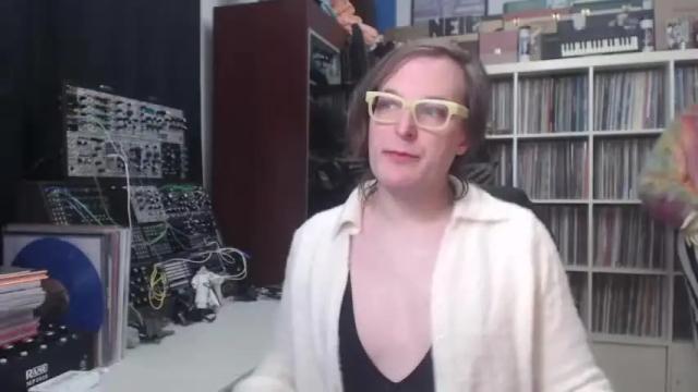 Thumbnail 1, muziknerd's Stream at Chaturbate, 20 months ago
