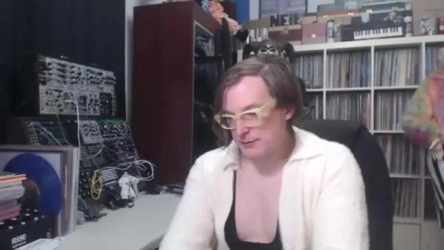 Thumbnail 2, muziknerd's Stream at Chaturbate, 20 months ago