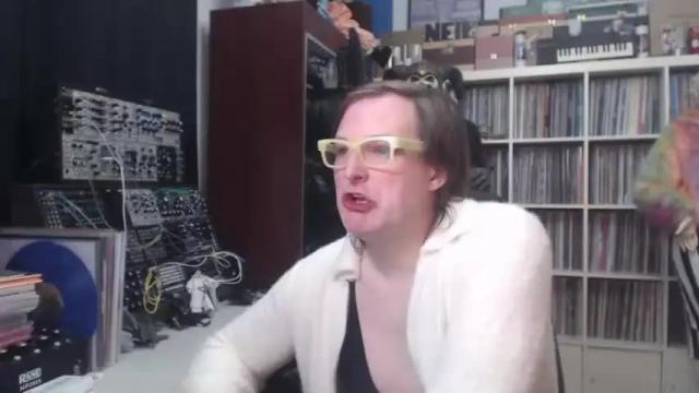 Image 7 of muziknerd Stream on Chaturbate on 20 months ago
