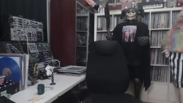 Image 12 of muziknerd Stream on Chaturbate on 20 months ago