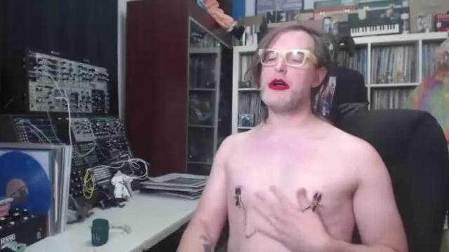 Image 4 of muziknerd Stream on Chaturbate on 20 months ago