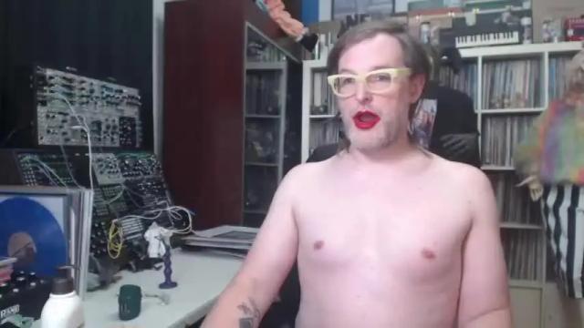 Image 7 of muziknerd Stream on Chaturbate on 20 months ago