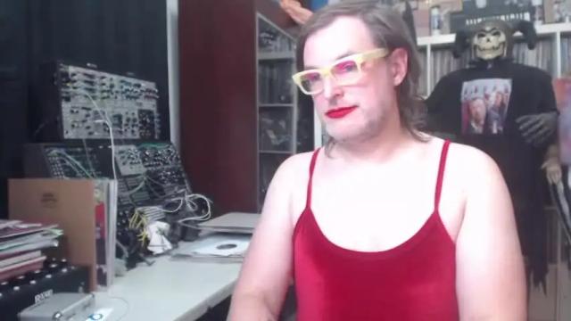 Image 3 of muziknerd Stream on Chaturbate on 19 months ago