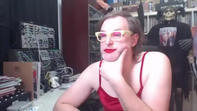 Image 4 of muziknerd Stream on Chaturbate on 19 months ago