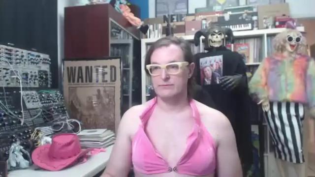 Image 11 of muziknerd Stream on Chaturbate on 15 months ago
