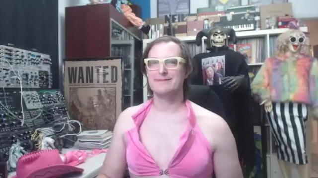Image 8 of muziknerd Stream on Chaturbate on 15 months ago
