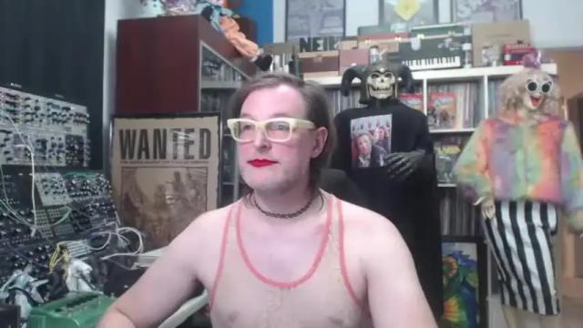 Image 3 of muziknerd Stream on Chaturbate on 15 months ago