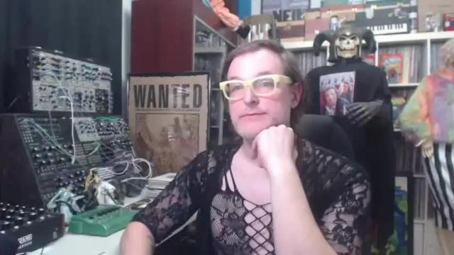 Image 7 of muziknerd Stream on Chaturbate on 15 months ago