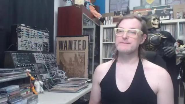 Image 3 of muziknerd Stream on Chaturbate on 3 months ago