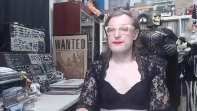 Image 3 of muziknerd Stream on Chaturbate on 3 months ago