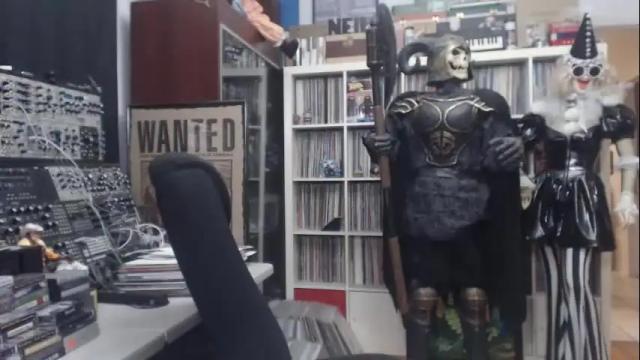 Image 8 of muziknerd Stream on Chaturbate on 1 month ago