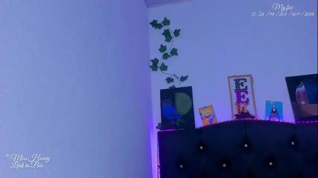 Image 12 of mxsshoney Stream on Chaturbate on 2 months ago
