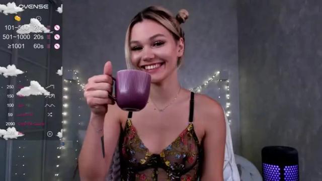 Image 2 of my_april Stream on Chaturbate on 13 months ago