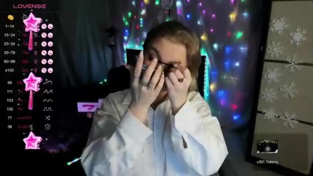 Image 3 of my_cute_girl Stream on Chaturbate on 18 months ago