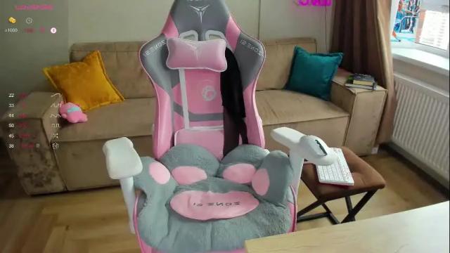 Image 3 of my_emmy Stream on Chaturbate on 1 month ago