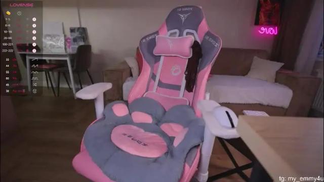 Image 3 of my_emmy Stream on Chaturbate on 1 month ago