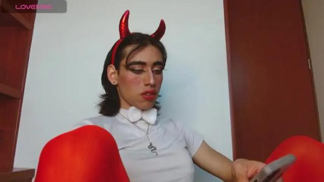 Image 6 of my_littlestar19 Stream on Chaturbate on 22 months ago