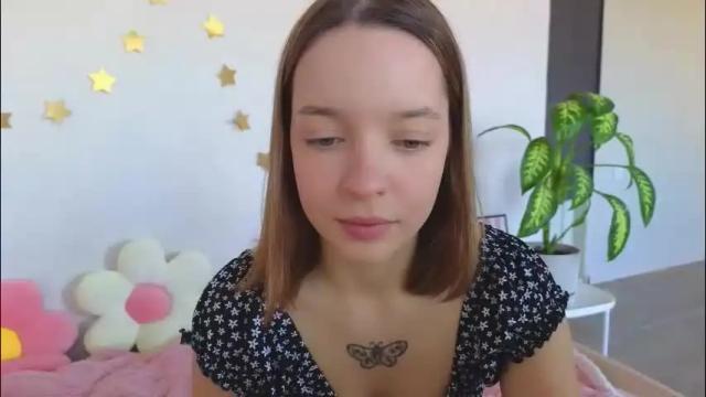 Image 2 of my_mia_ Stream on Chaturbate on 1 month ago