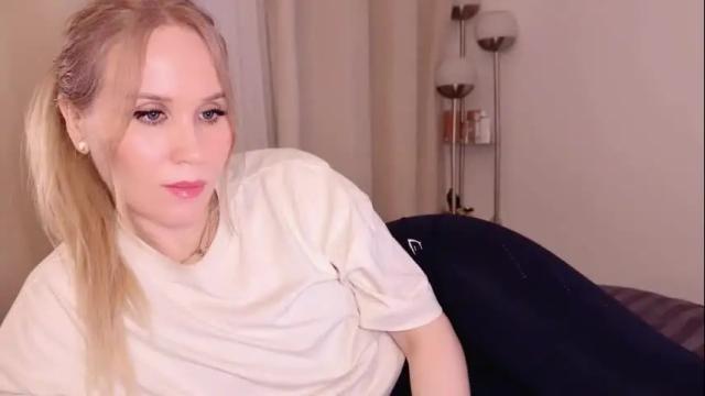 Image 4 of myassistant Stream on Chaturbate on 1 month ago