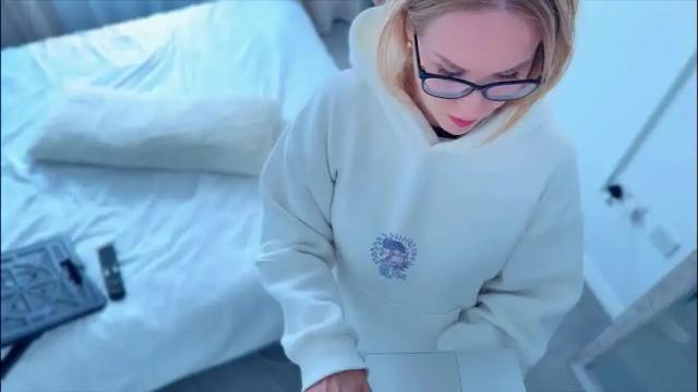 Image 6 of myassistant Stream on Chaturbate on 29 days ago