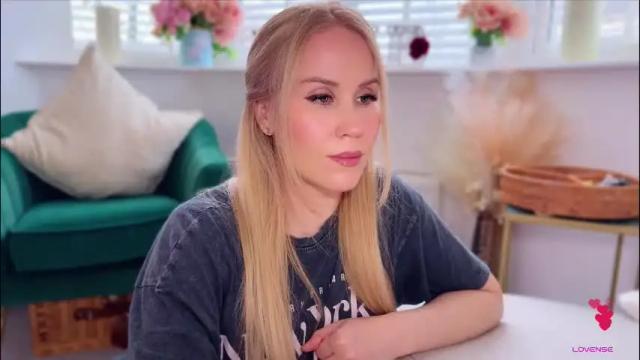 Image 10 of myassistant Stream on Chaturbate on 1 month ago