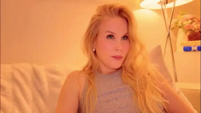 Image 6 of myassistant Stream on Chaturbate on 1 month ago