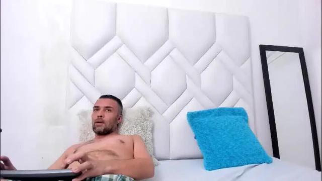 Image 2 of myinnocentwhore Stream on Chaturbate on 2 months ago