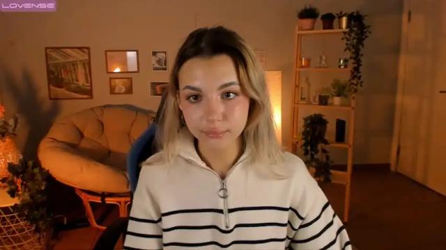 Image 3 of mylaflores Stream on Chaturbate on 20 months ago